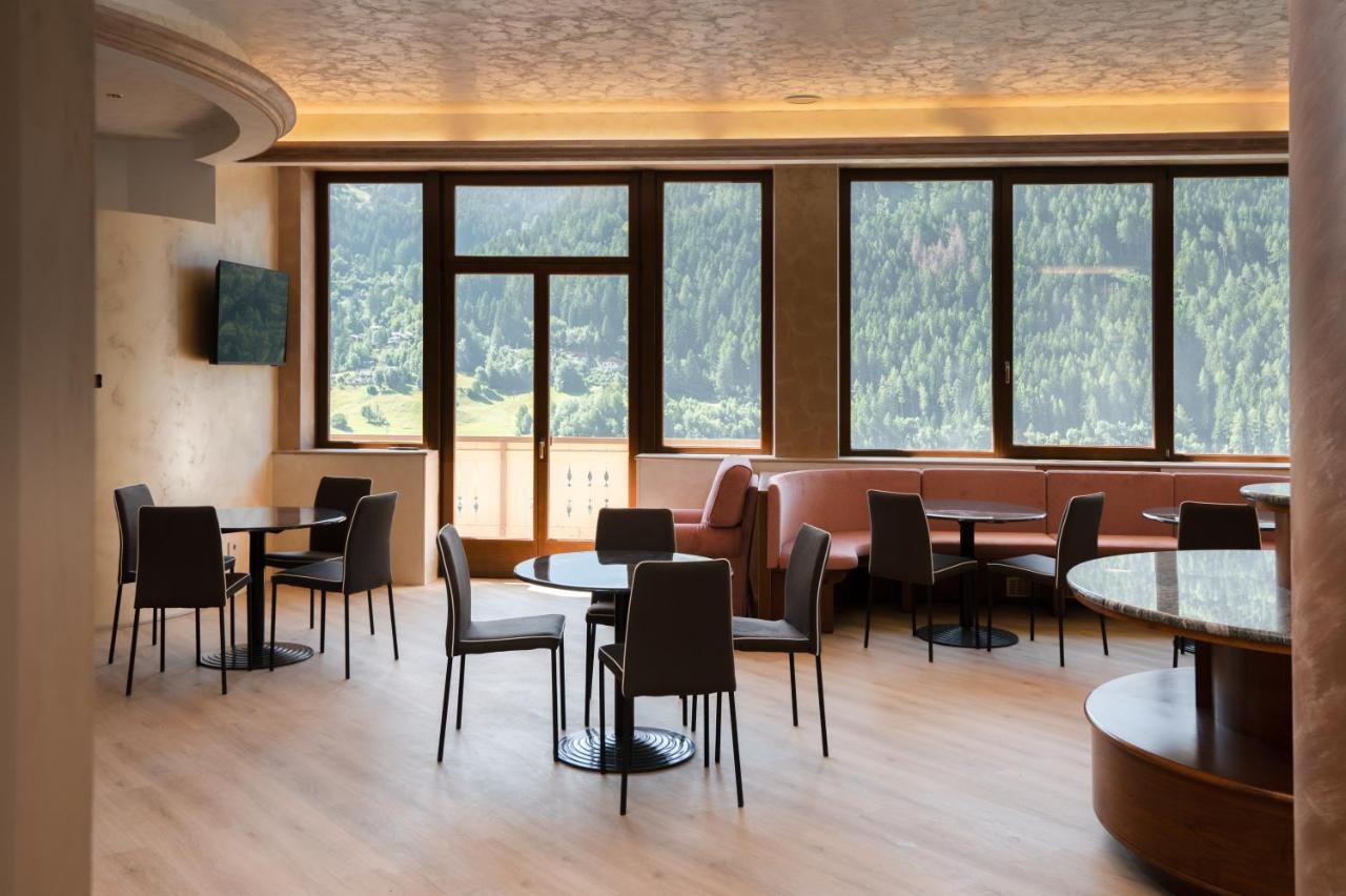 Hotel Vezza Alpine Lodge & Spa Vezza dʼOglio Exteriér fotografie